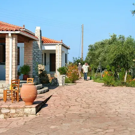 Elegant In Agios Ilias With Sea View 公寓